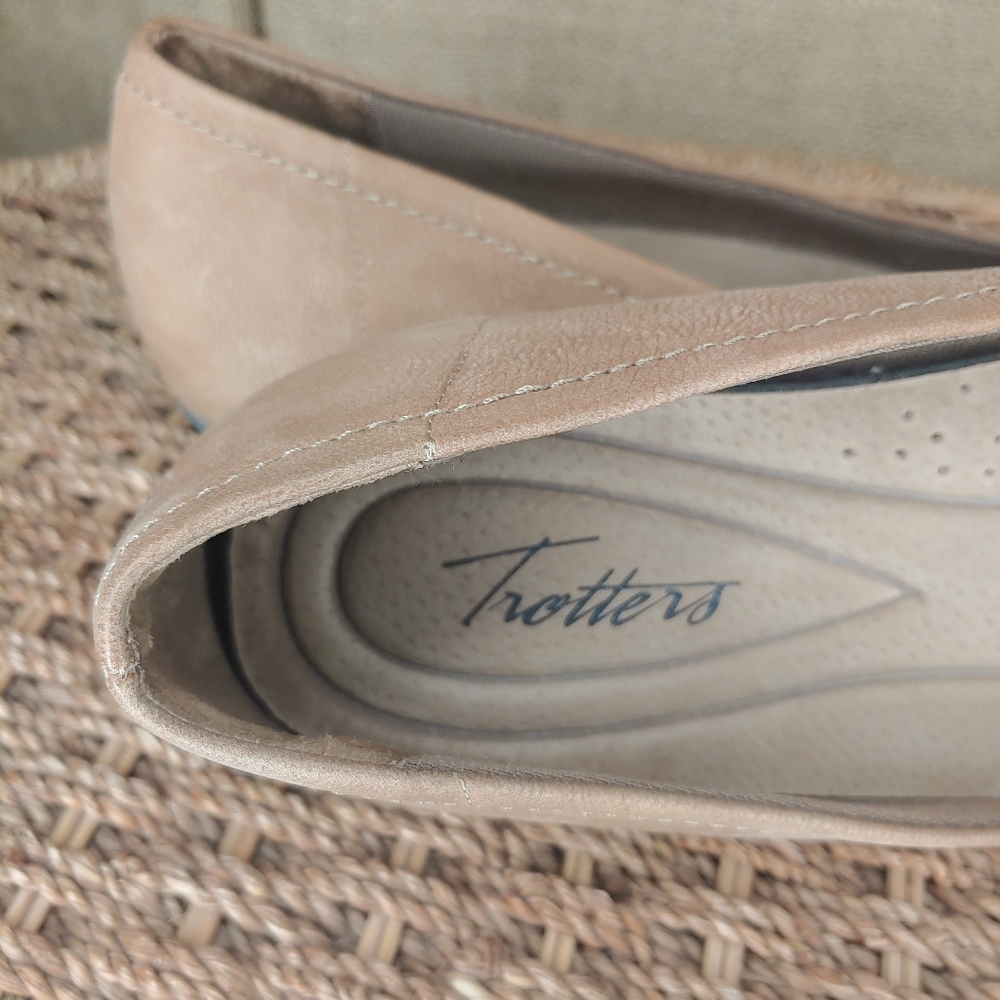 Women's Trotters shoes - Picture 6 of 8